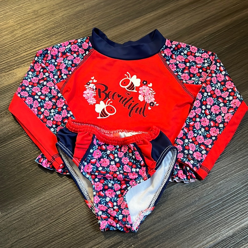 🎄🎄 Lily & Dan Bee-utiful Bee and Flower Long Sleeve Swim Suit 18M